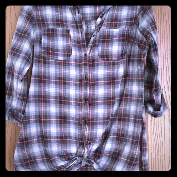 Tie front button up plaid top - Picture 1 of 3